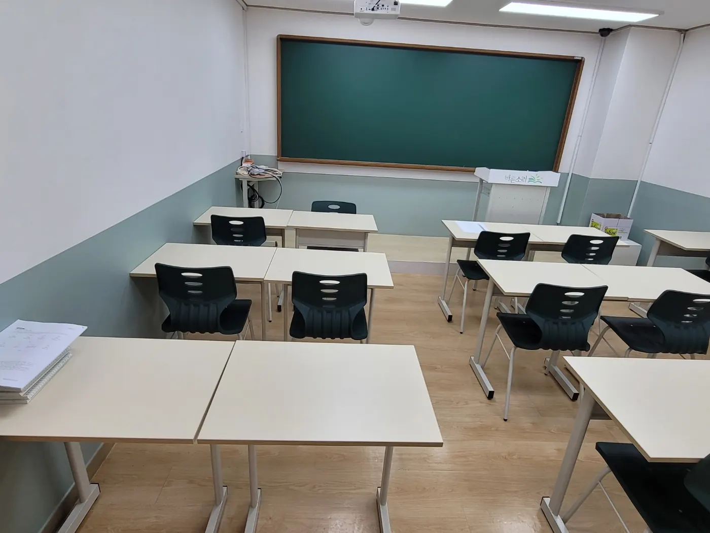 강의실 마감 — 율세동 학원청소 현장