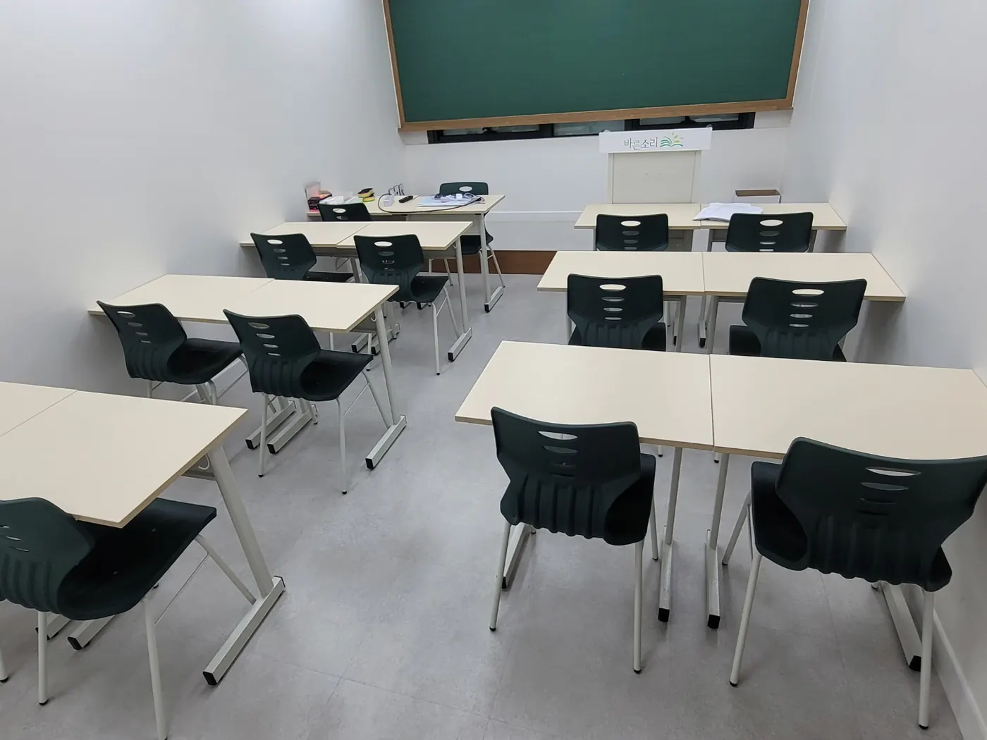 열람석 정리 — 풍기읍 학원청소 현장
