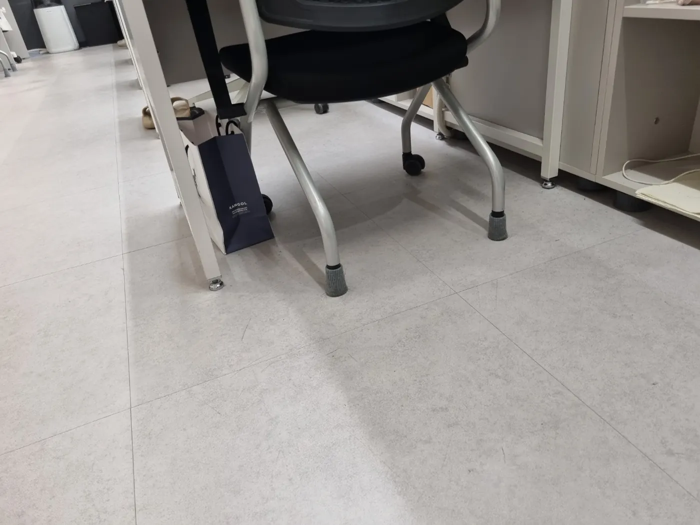 바닥 마감 상태 — 영양군 학원청소 현장