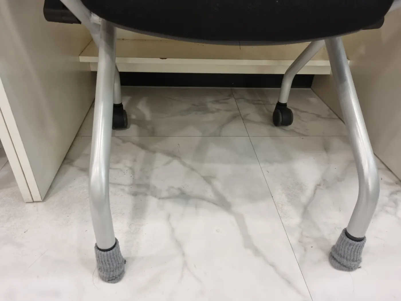 바닥 마감 상태 — 입암면 학원청소 현장