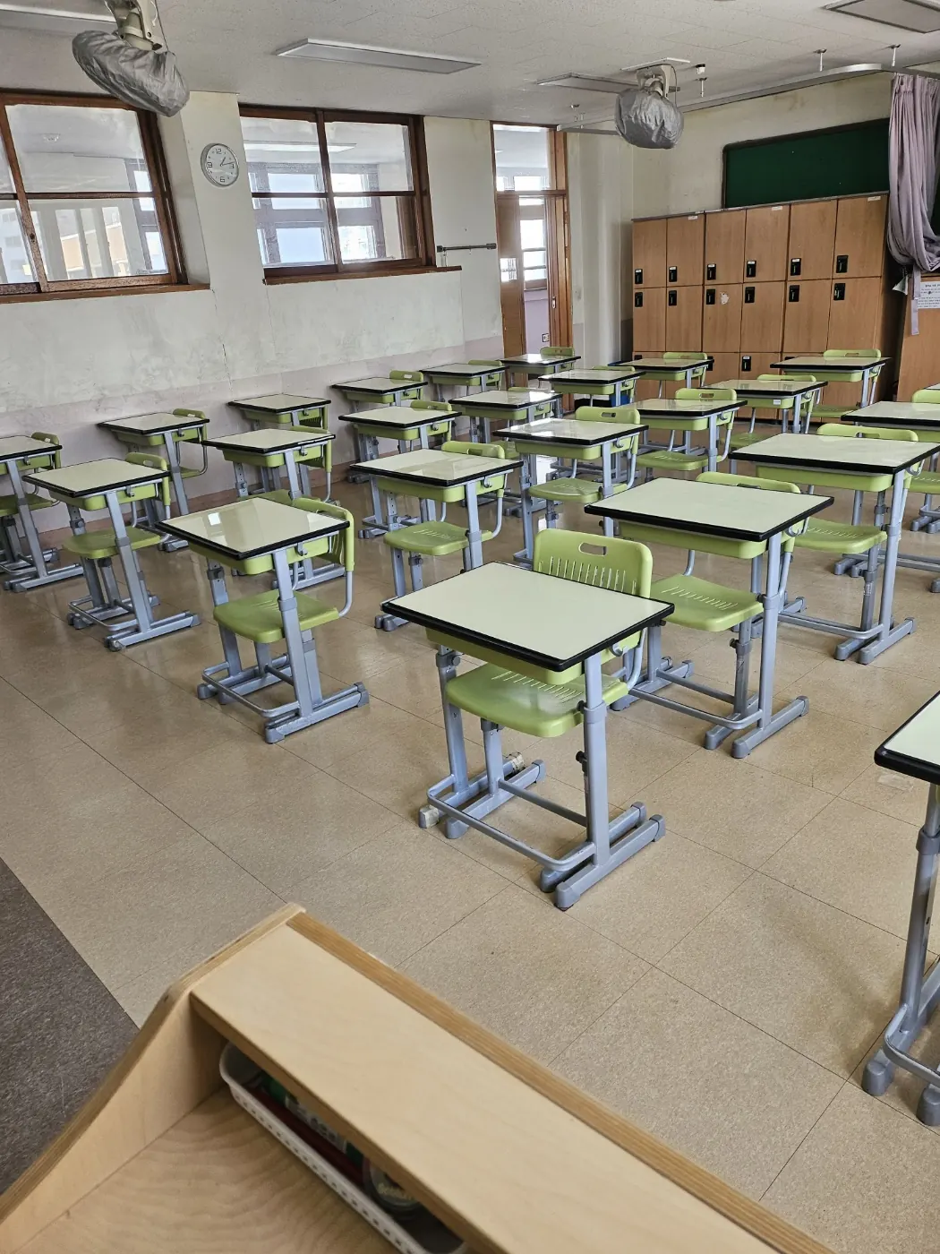 창동 학교청소 시공 현장 — 교실 정리