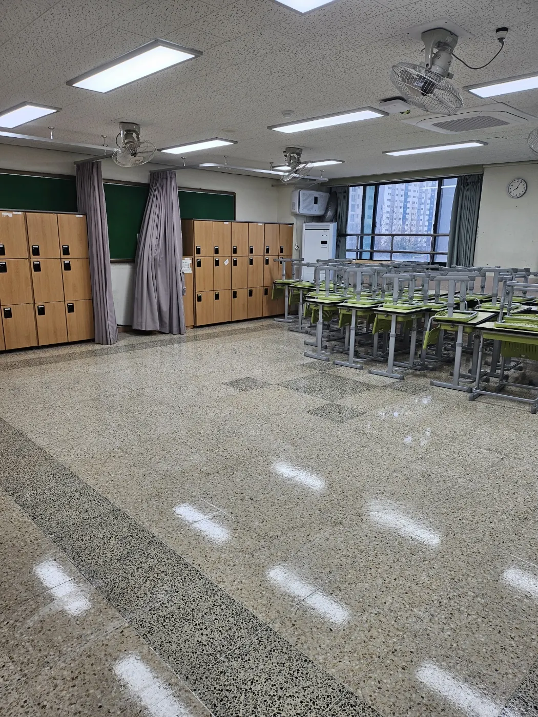 인봉동 학교청소 시공 현장 — 교실 정리